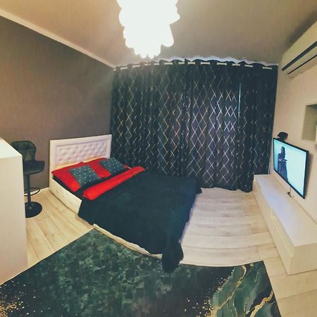 Green Apartment Варшава Екстериор снимка