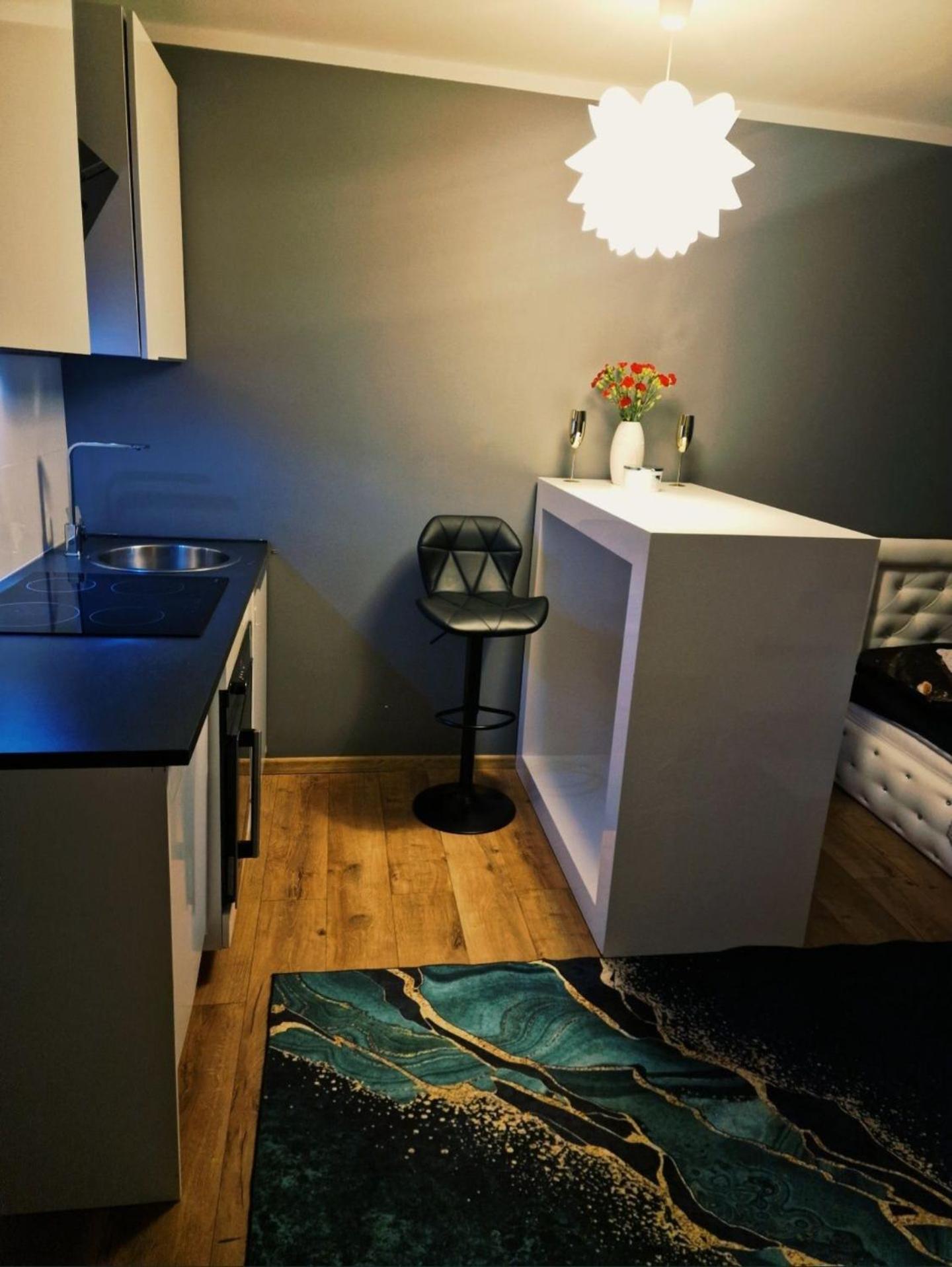 Green Apartment Варшава Екстериор снимка